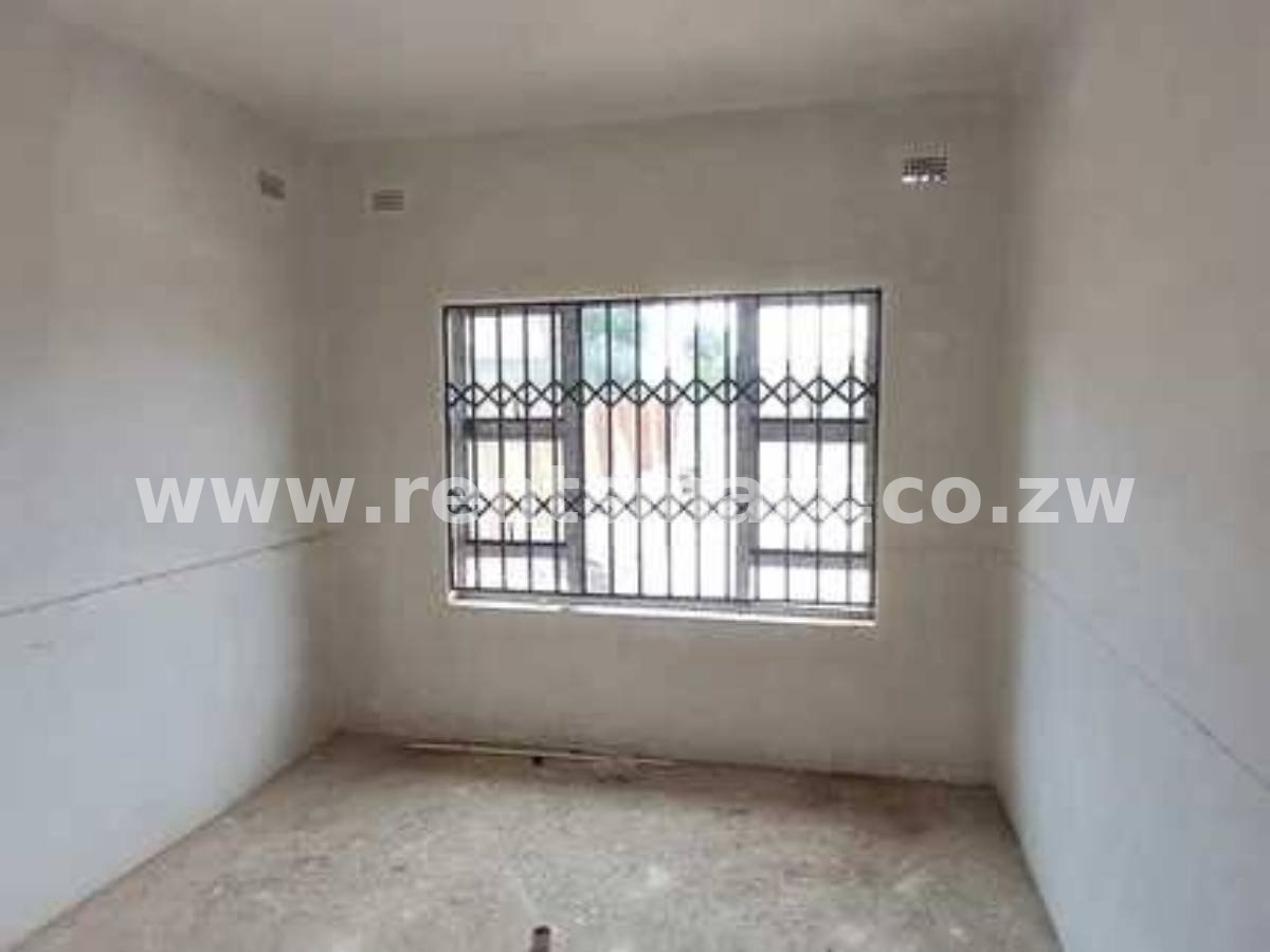 3 Units available Old Highfield (High Density) - Image 5